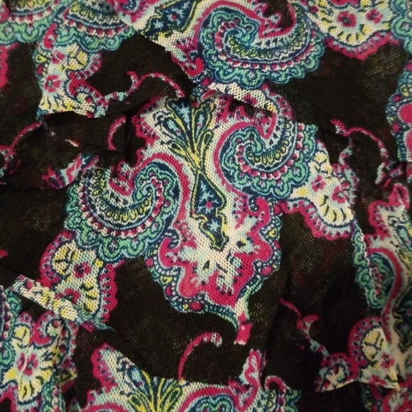 Express Sheer Paisley Ruffled Tank top - Picture 2 of 4